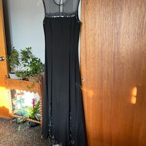 Elegant Black Evening Dress